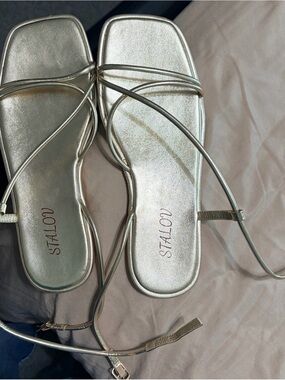 ALLOY Metallic Gold Strappy Square-Toe Sandals